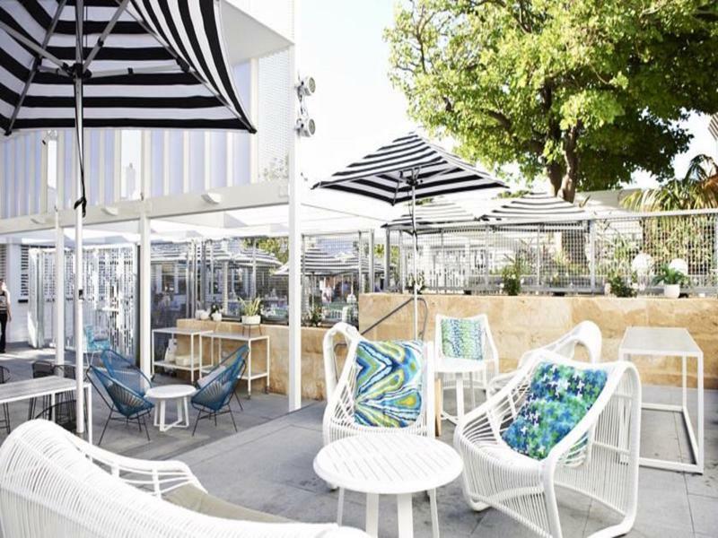 Cottesloe Beach Hotel Пърт Екстериор снимка